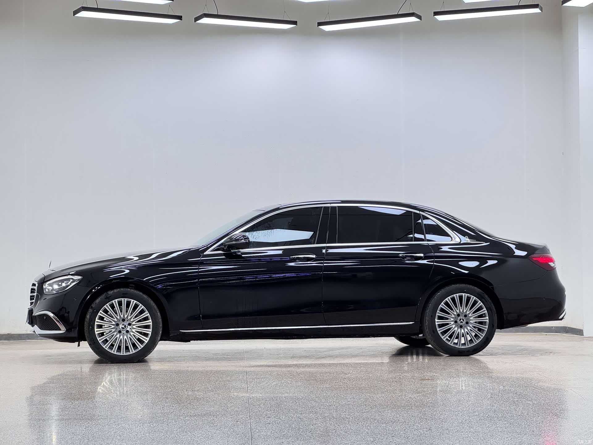 Mercedes-Benz E-Class, 2022 7