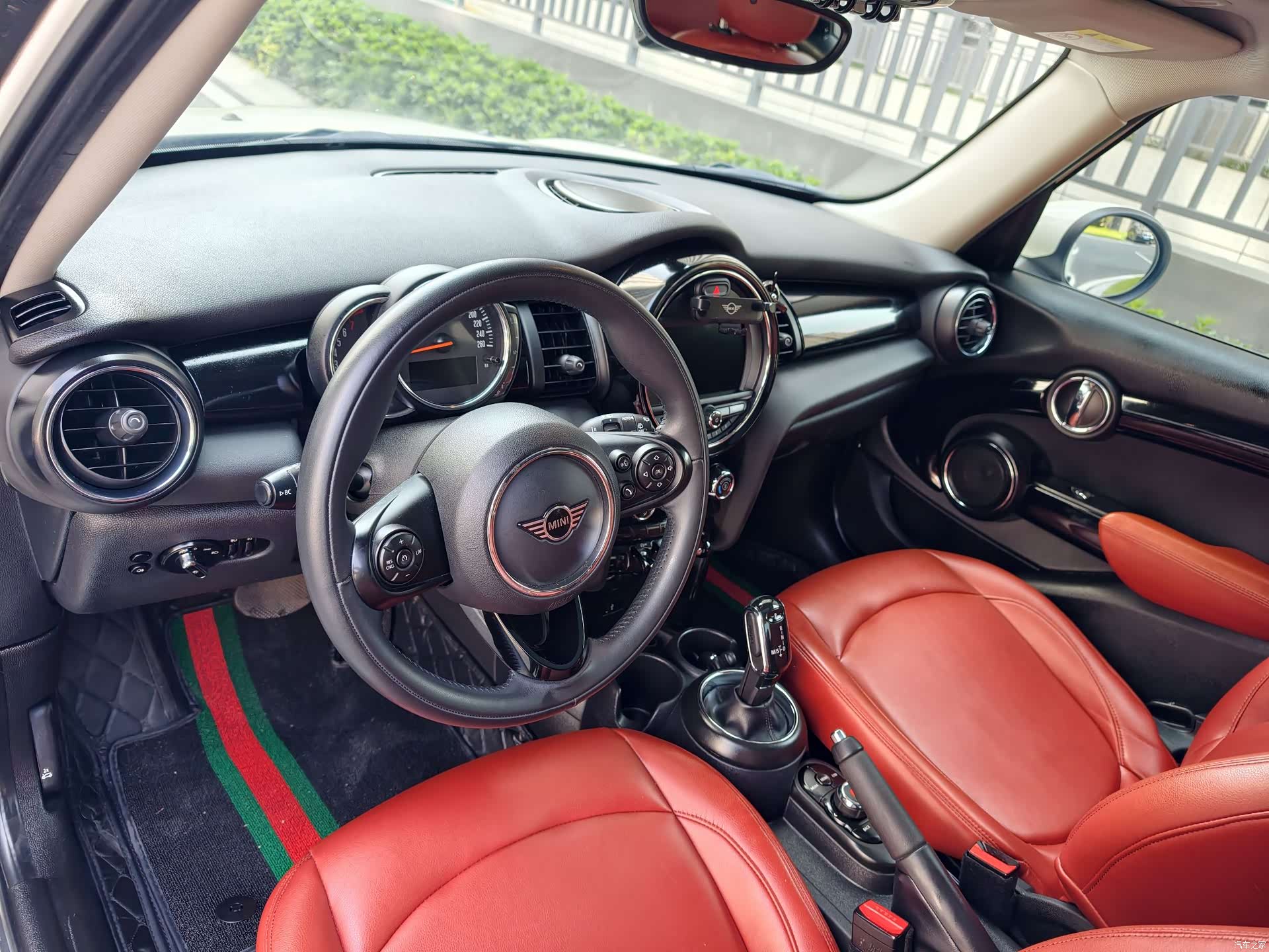 Mini ONE, 2021 9