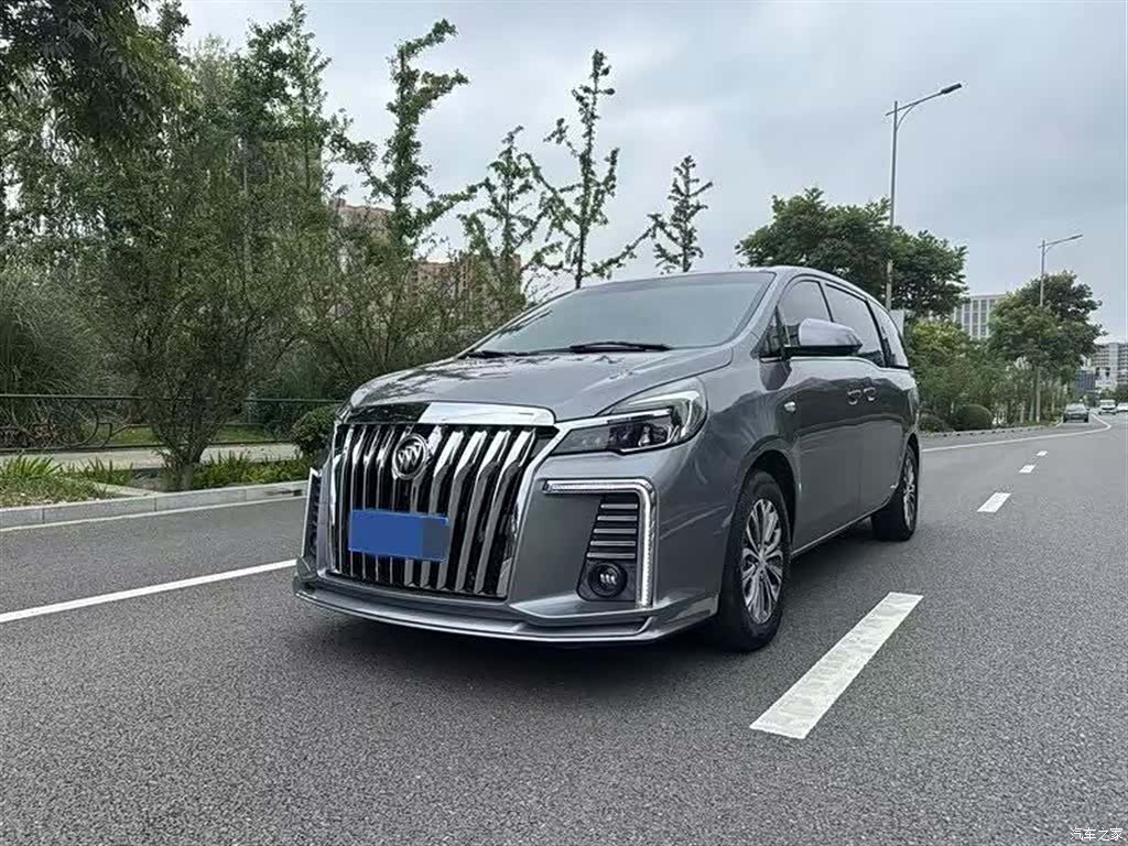 Buick GL8, 2021 1