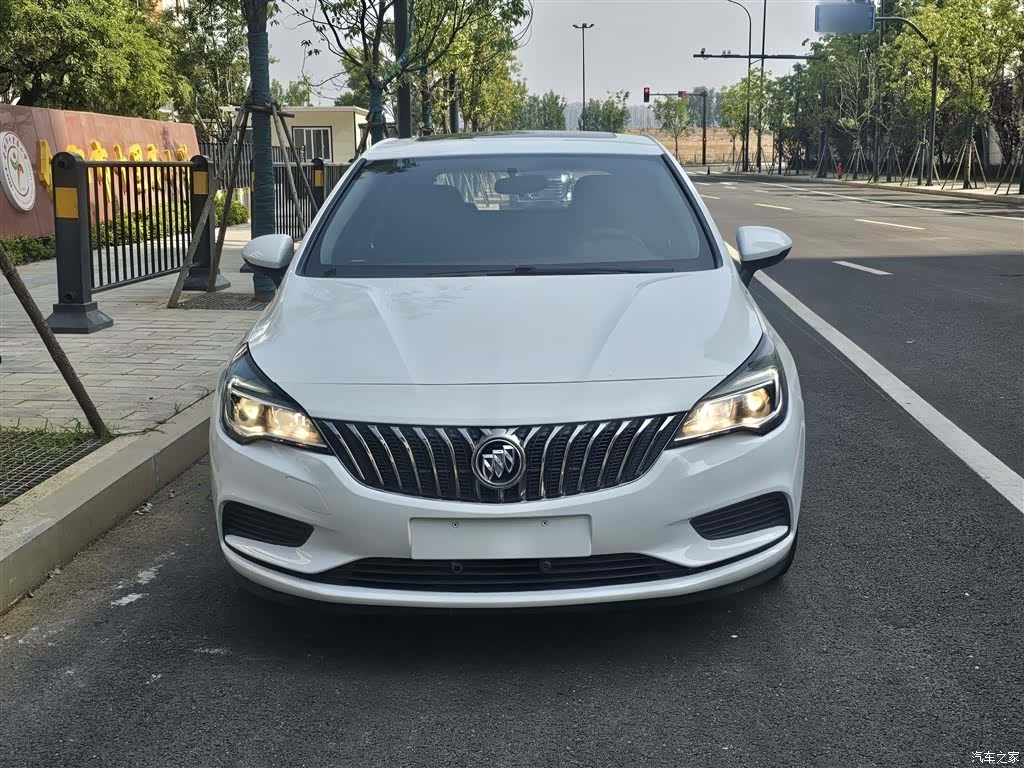 Buick Verano, 2017 3