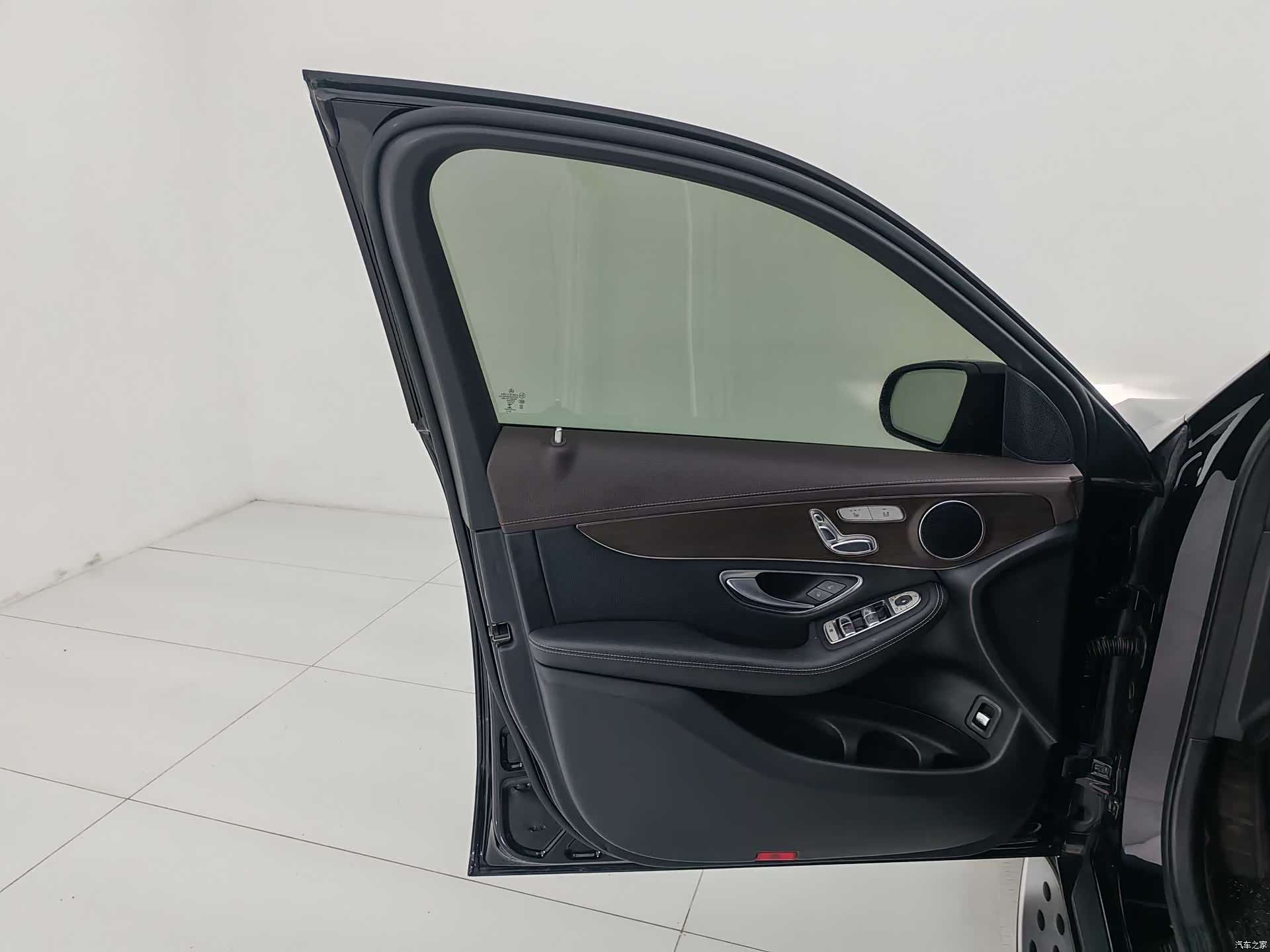 Mercedes-Benz GLC, 2021 16