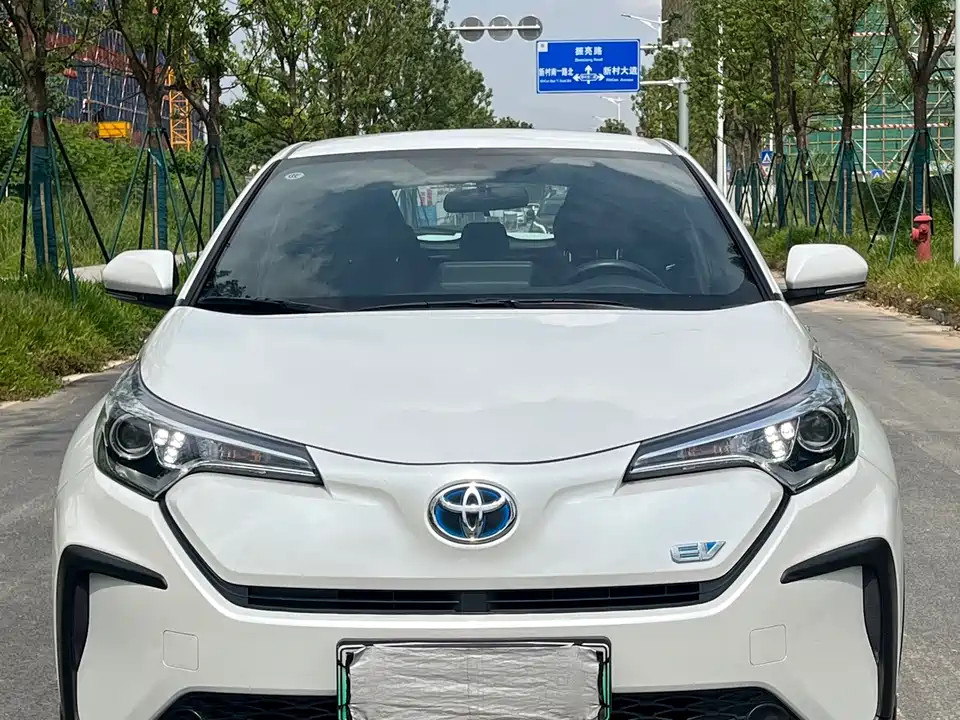 Toyota C-HR EV