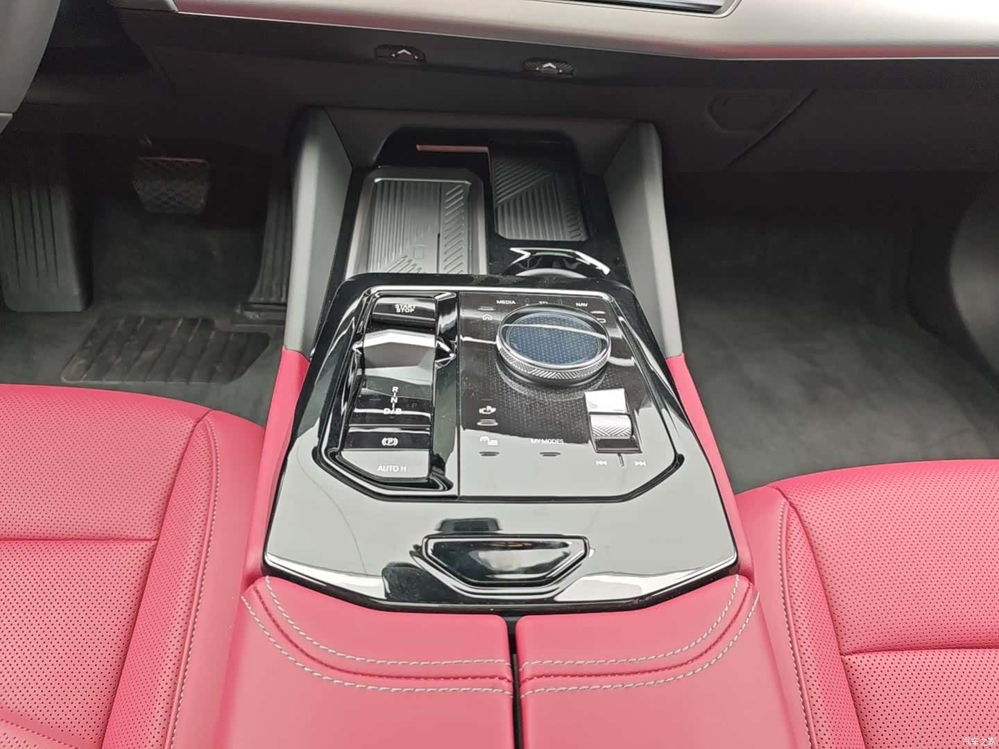 BMW i5, 2025 9