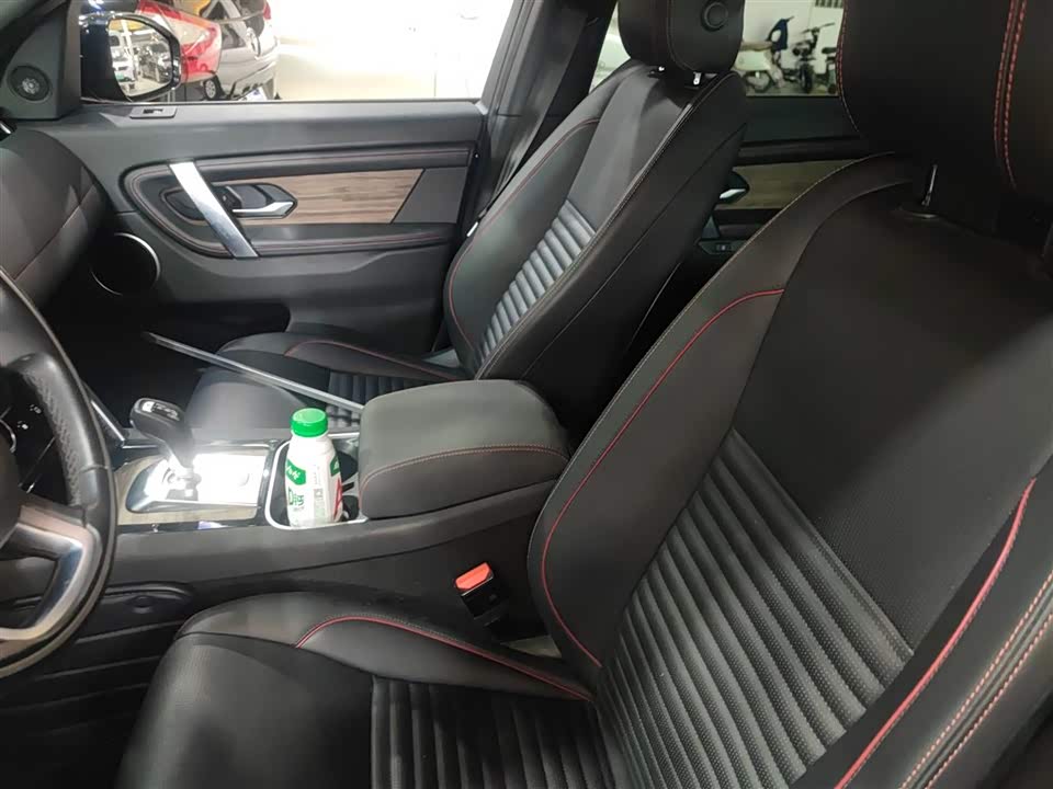 Land Rover Discover sports