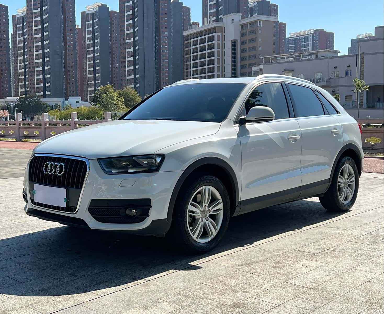 Audi Q3, 2015 1