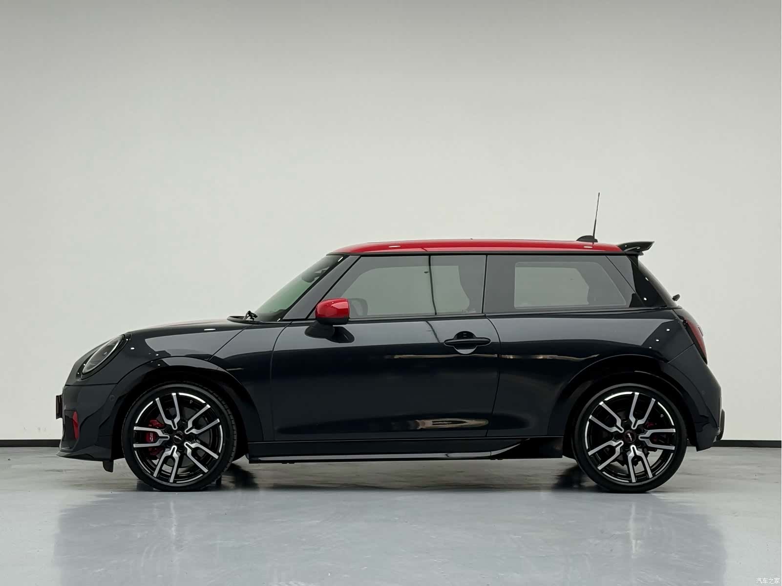 Mini Cooper, 2025 7