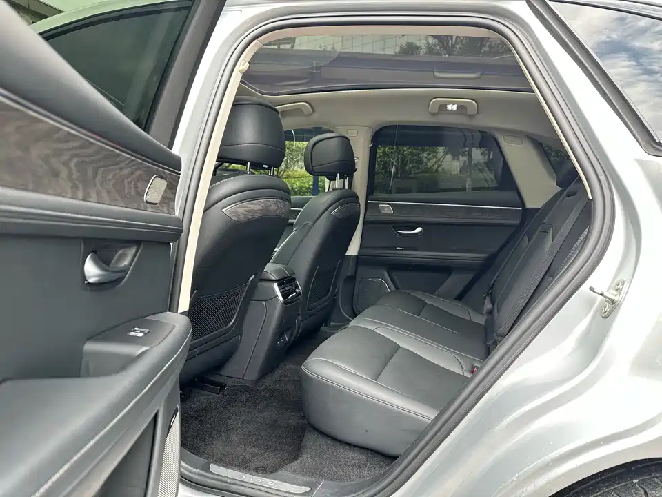 AITO Ask the world M5