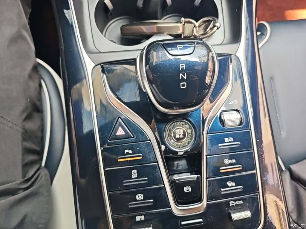 BYD Qin, 2022 14