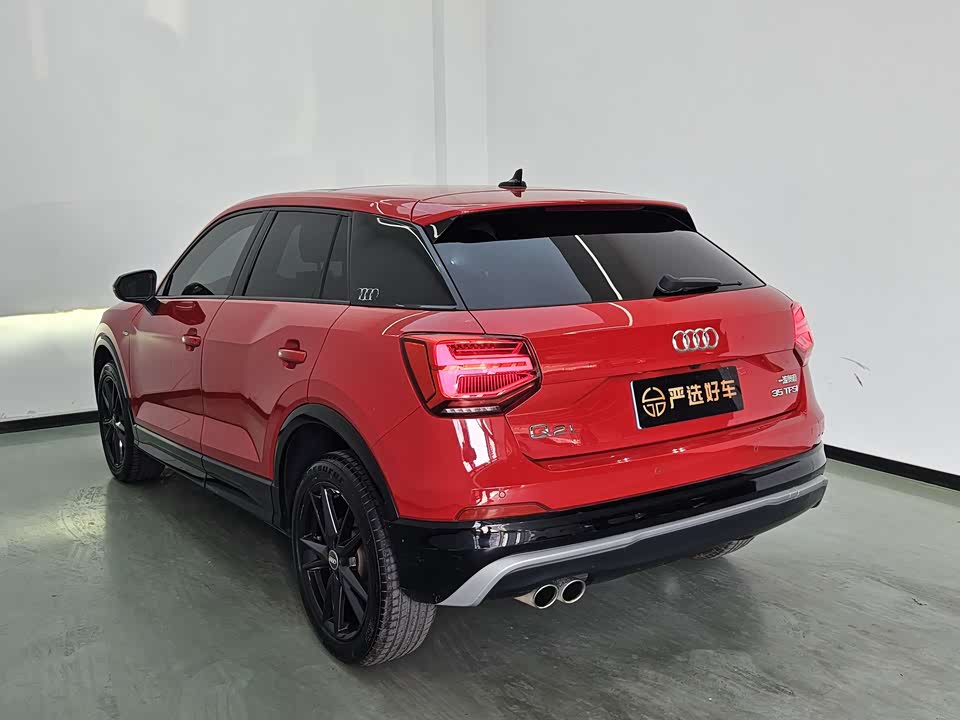 Audi Q2L