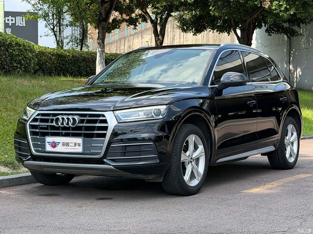Audi Q5L, 2019 1