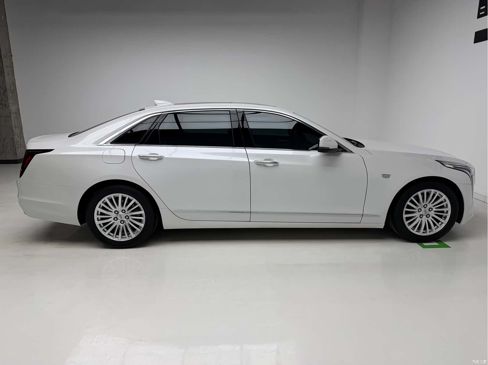 Cadillac CT6, 2023 7