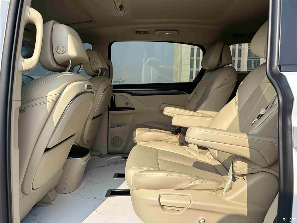 Buick GL8, 2024 6
