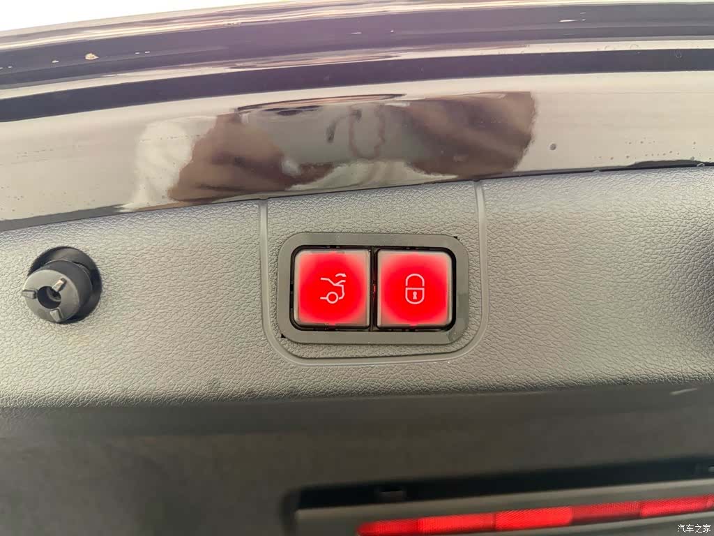 Mercedes-Benz E-Class, 2026 6