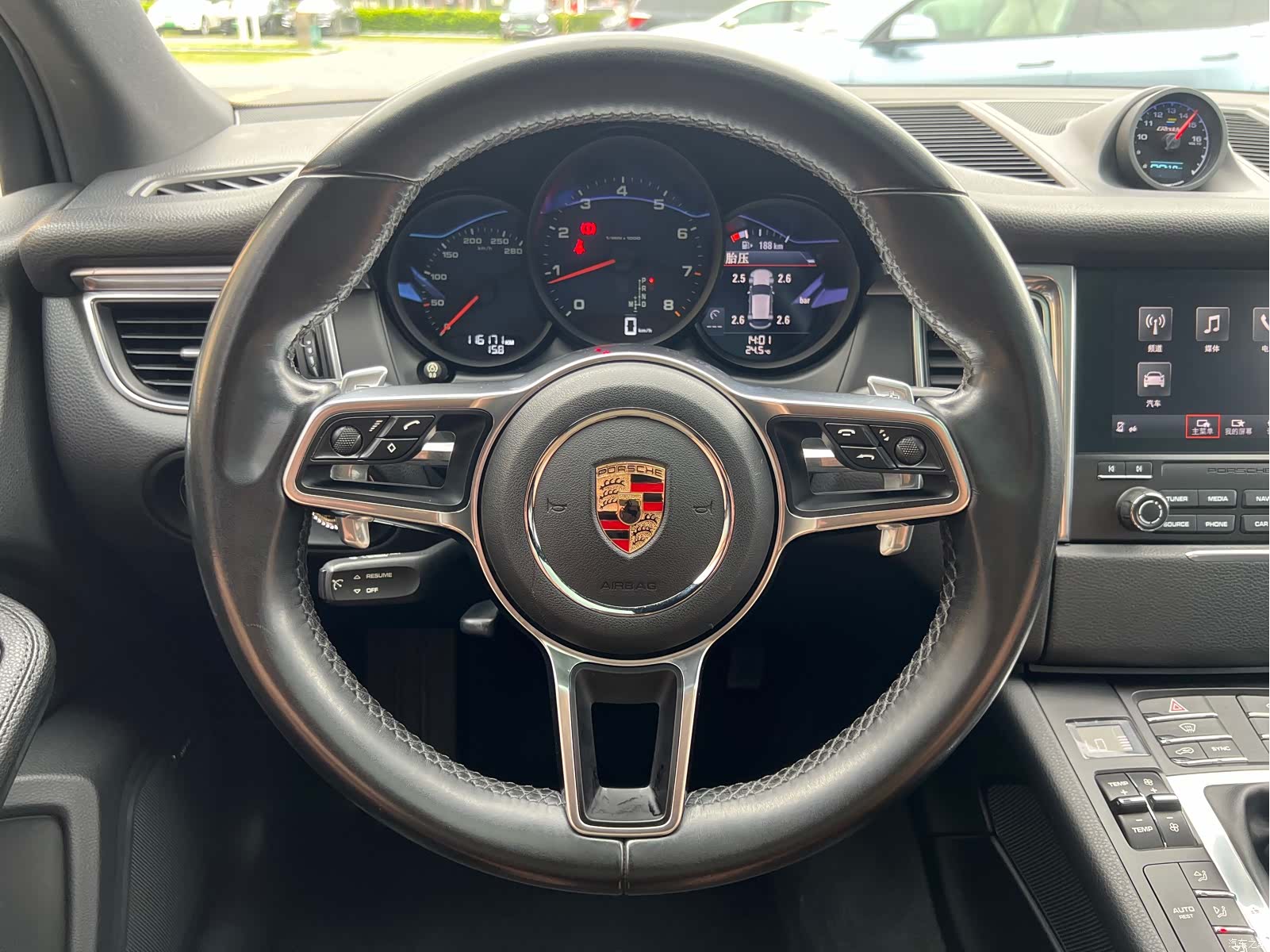 Porsche Macan, 2016 17
