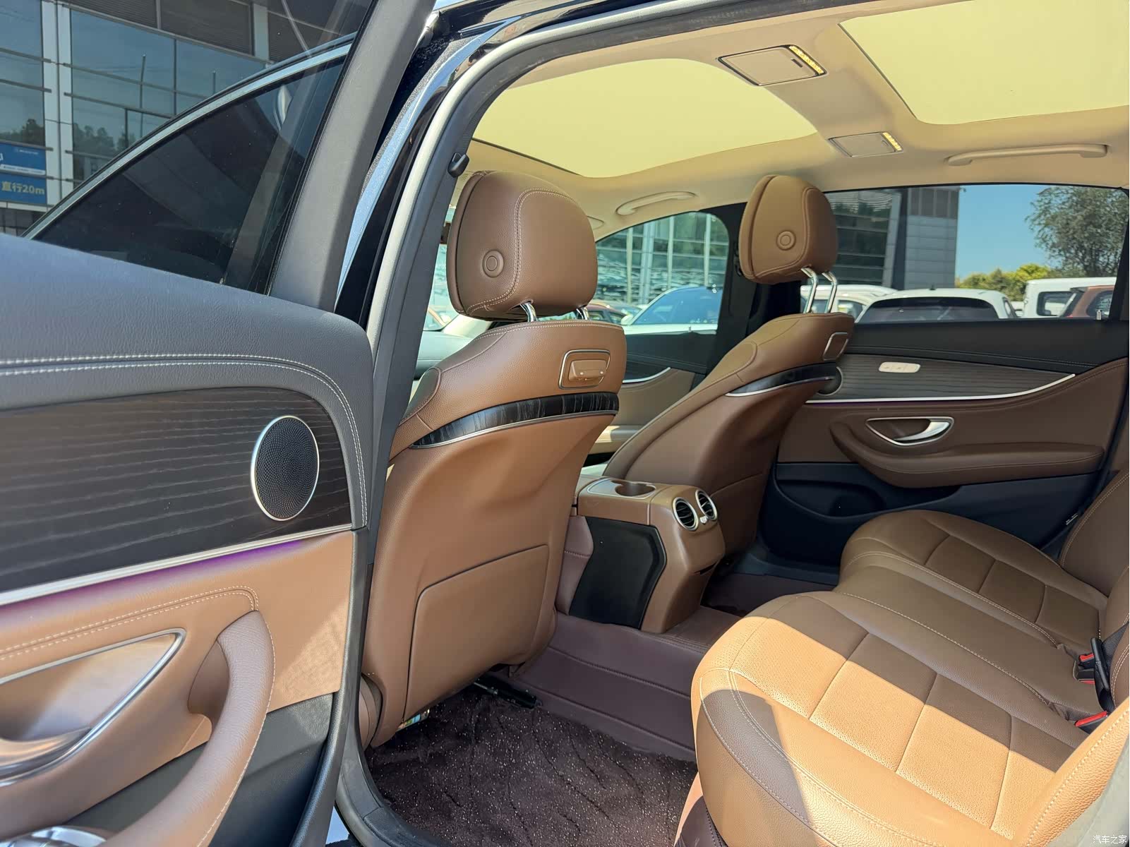 Mercedes-Benz E-Class, 2020 все фото
