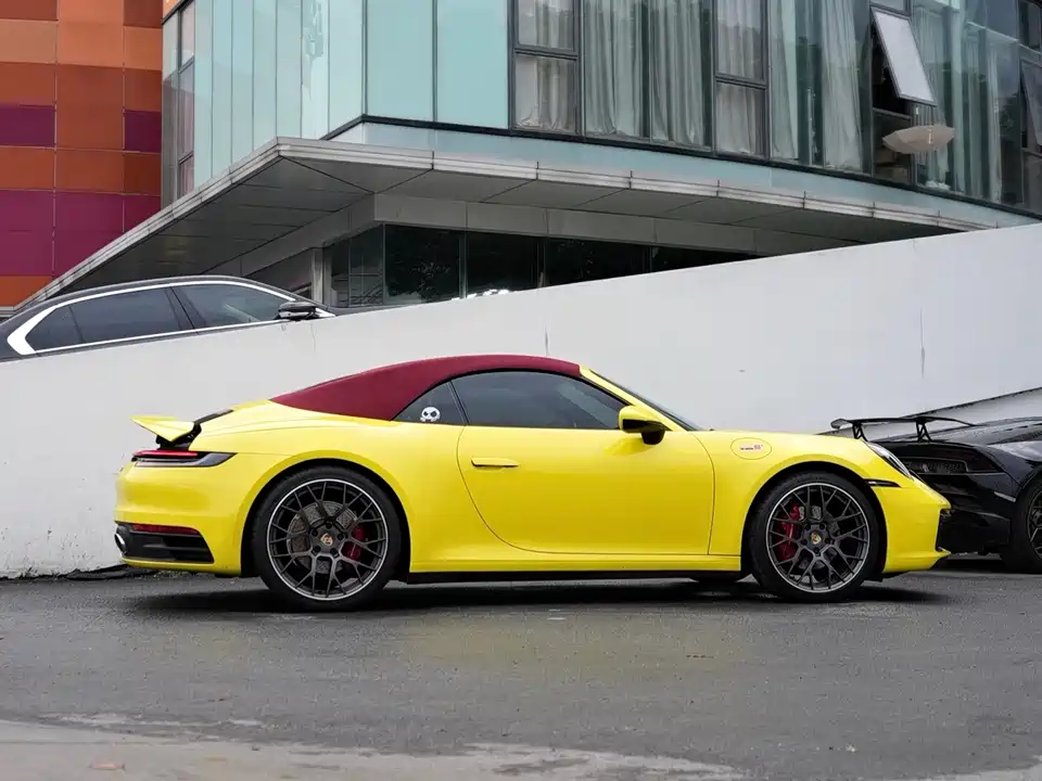 Porsche 911