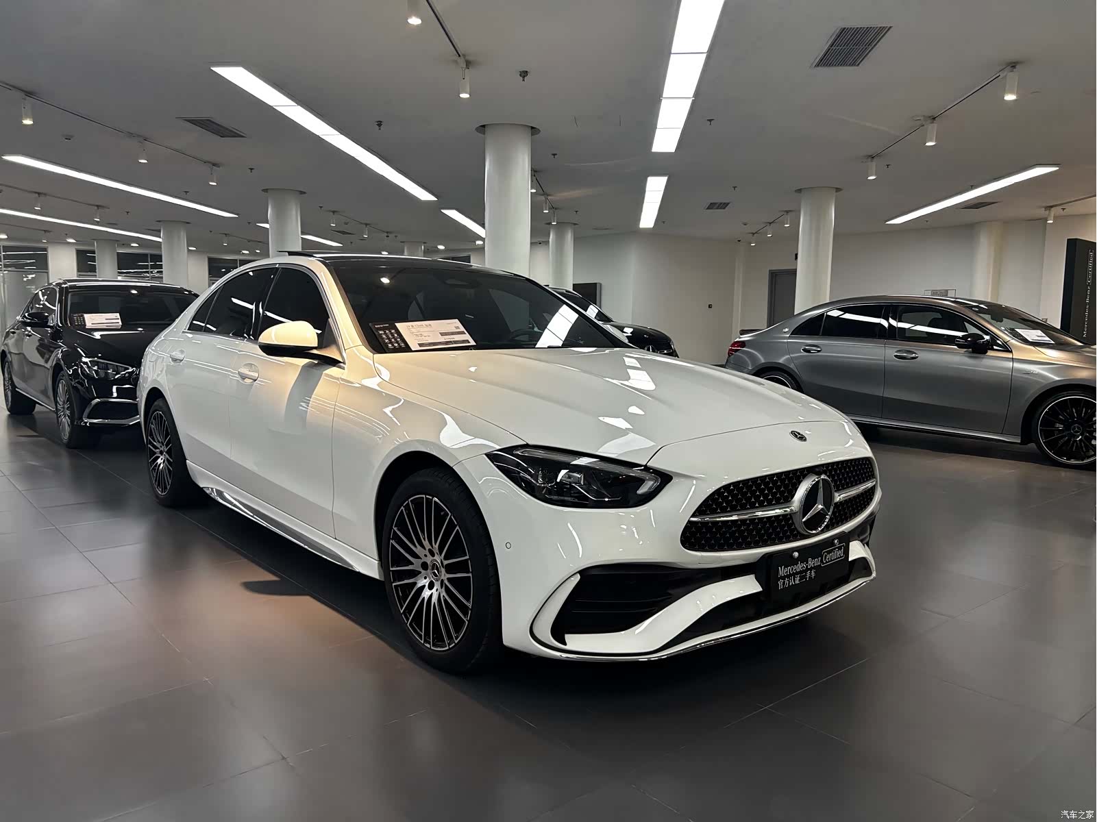 Mercedes-Benz C-Class, 2024 3