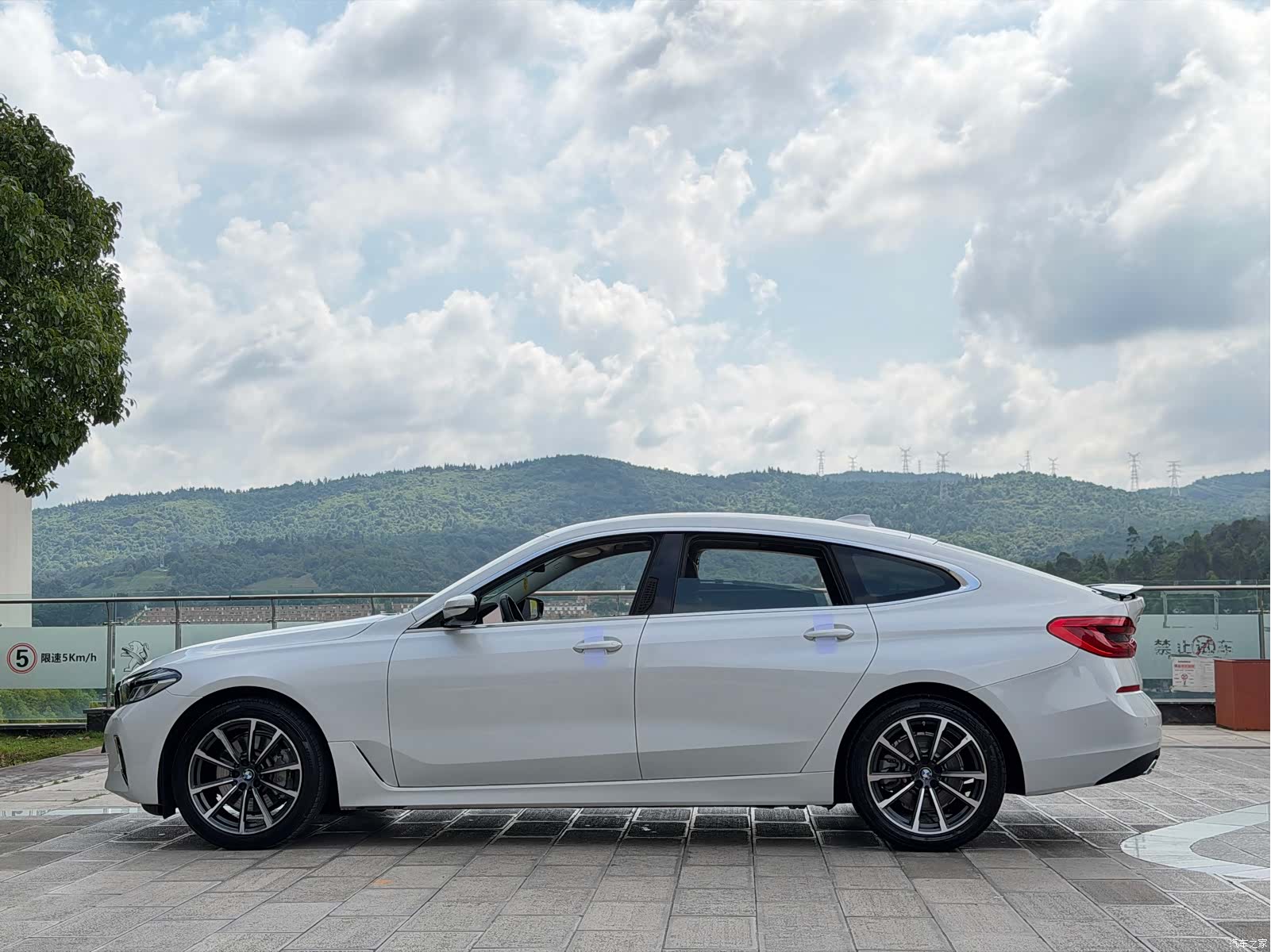 BMW 6 Series GT, 2021 10