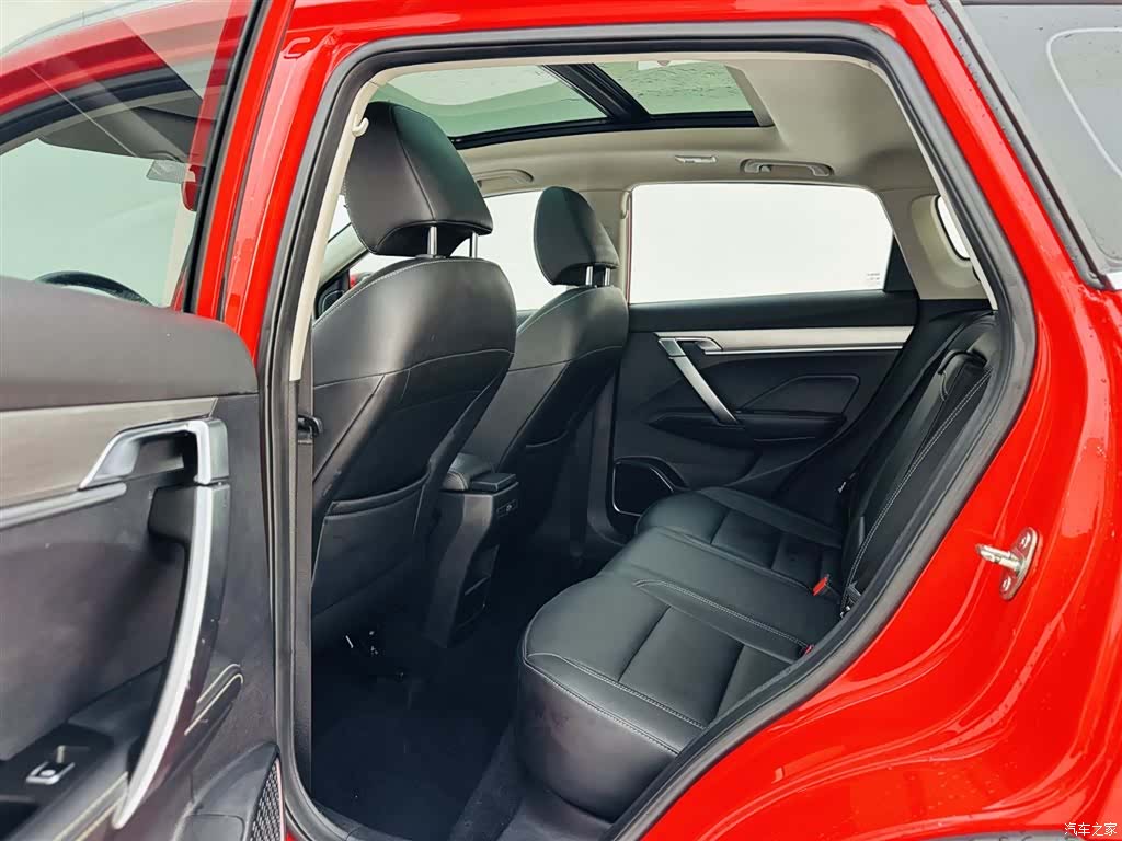 Geely Coolray, 2020 13