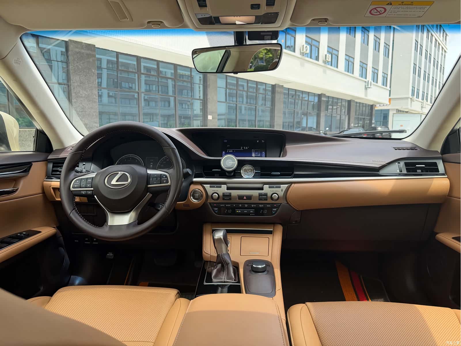 Lexus ES, 2015 11