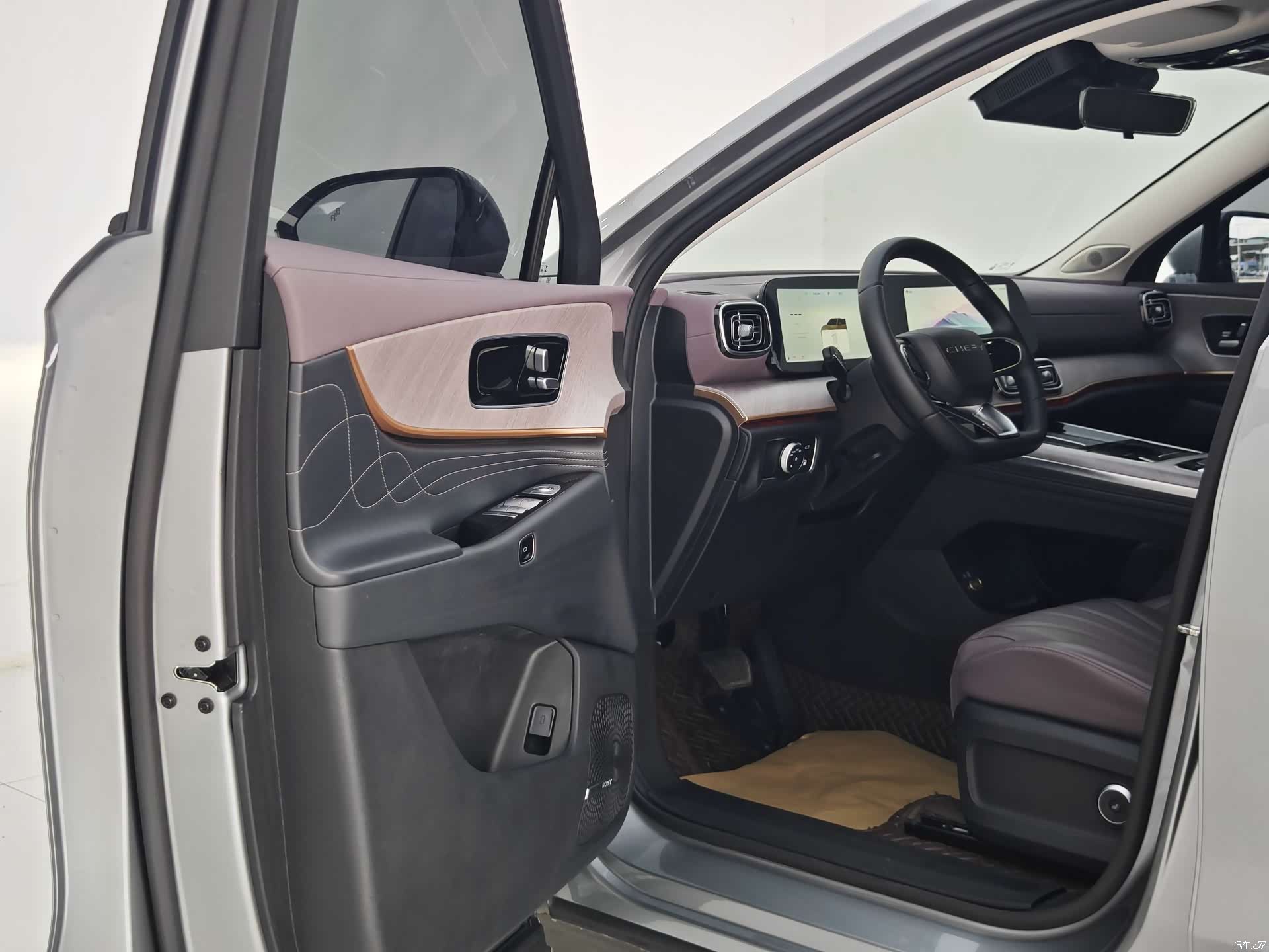Chery Tiggo 9, 2024 26