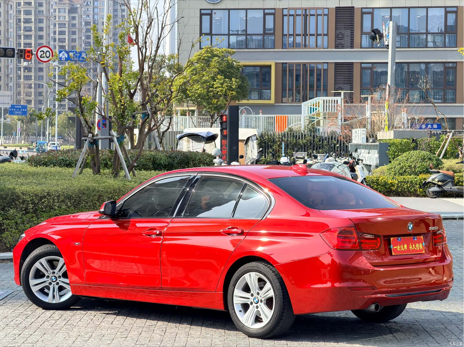 BMW 3 Series, 2014 14