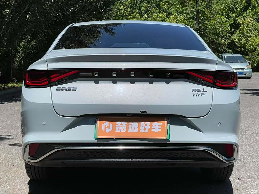 Geely Emgrand, 2024 все фото