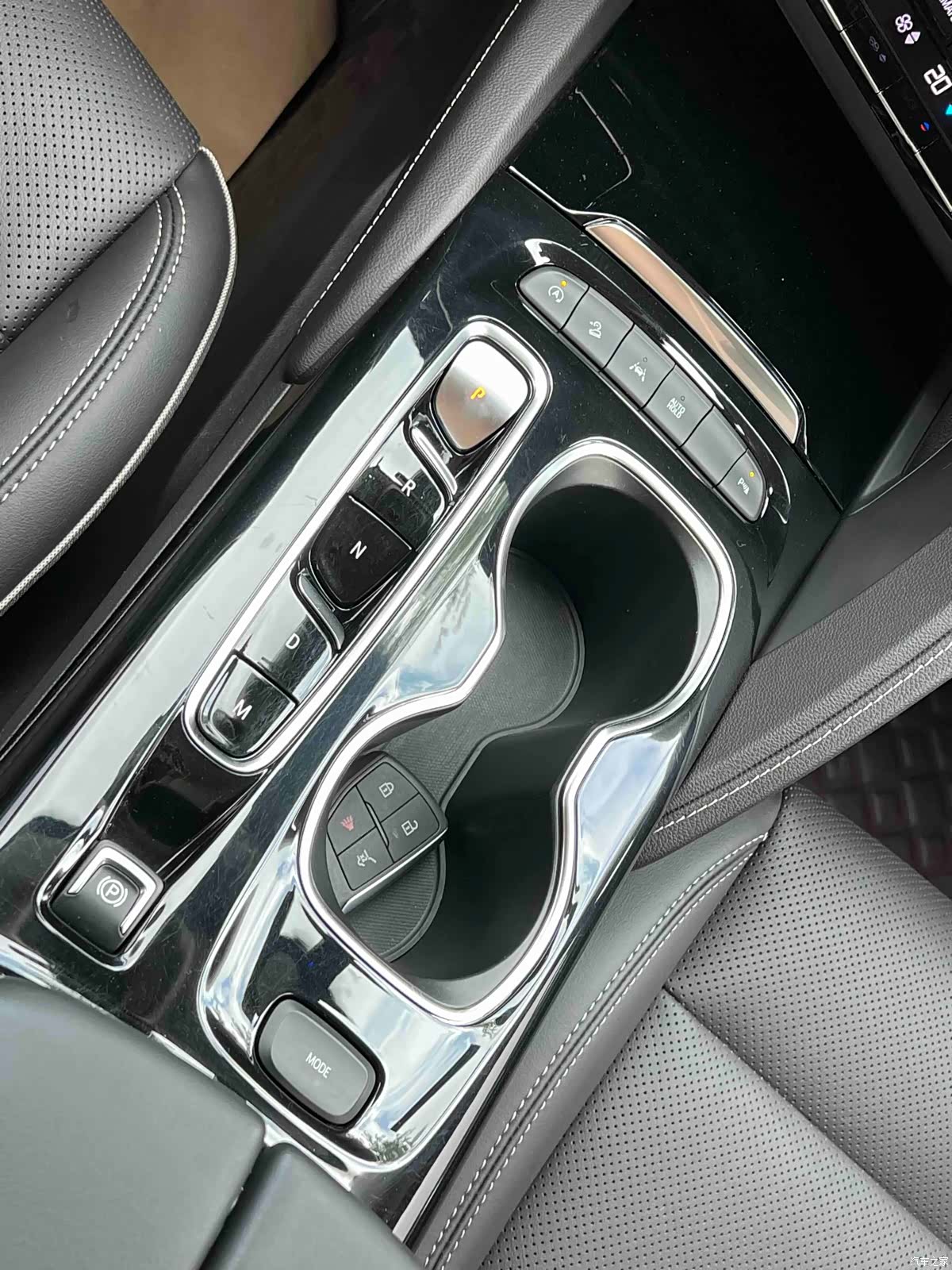 Buick Envision Plus, 2022 6