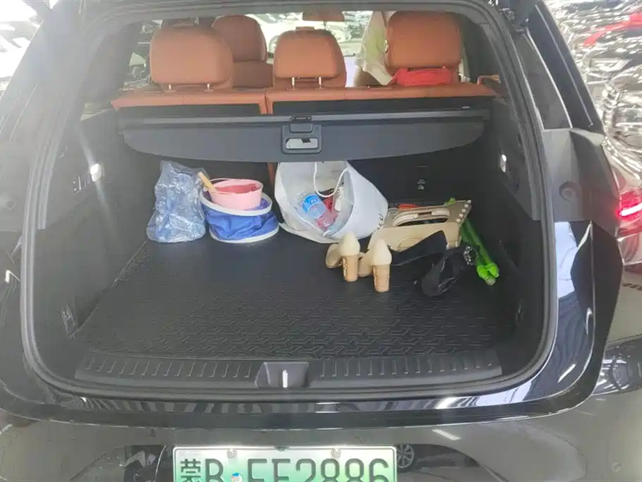 Li Auto Ideal L6