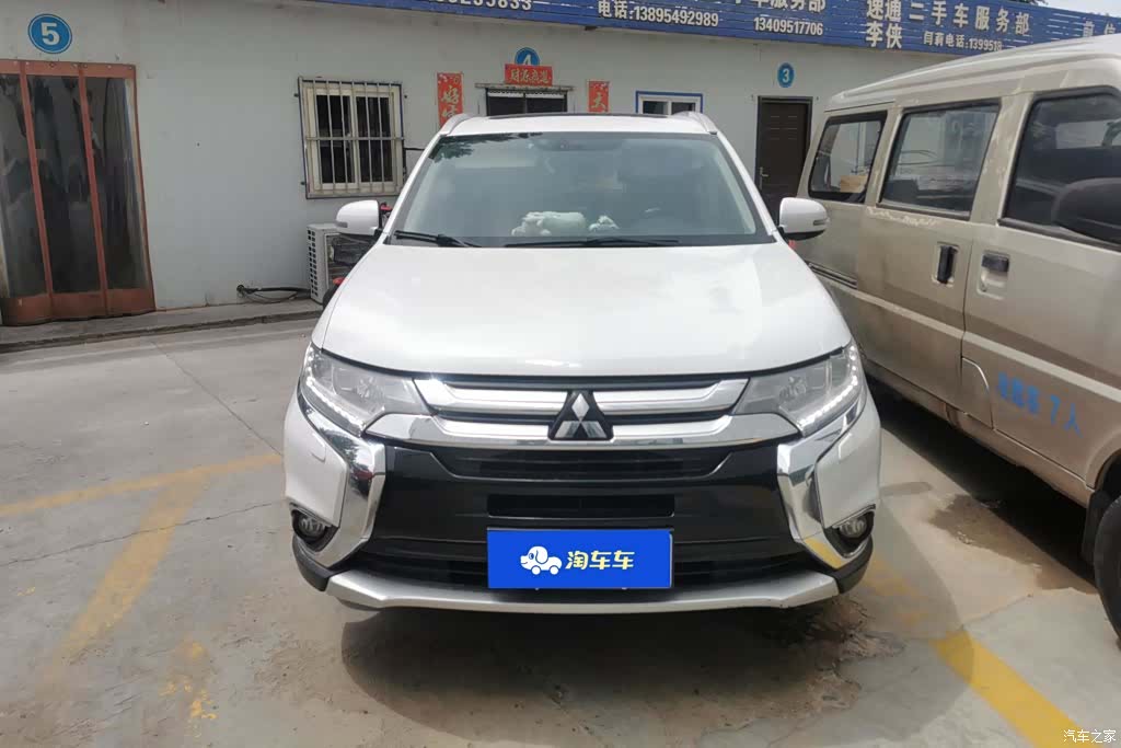 Mitsubishi Outlander, 2017 2