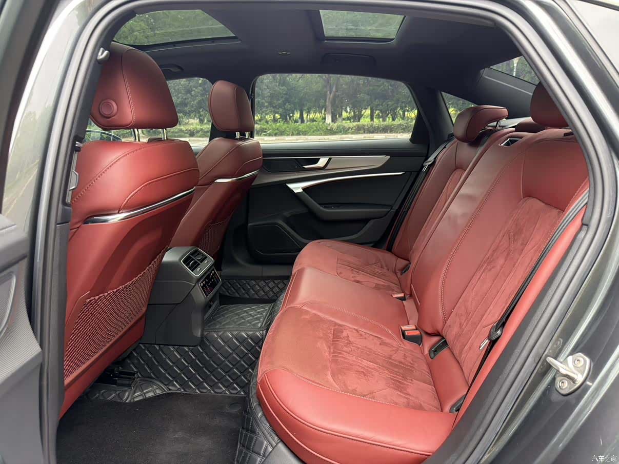 Audi A6L, 2021 все фото