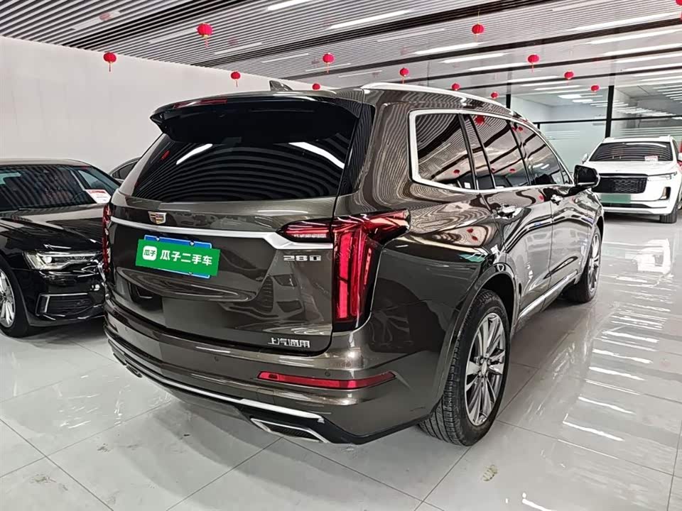 Cadillac XT6