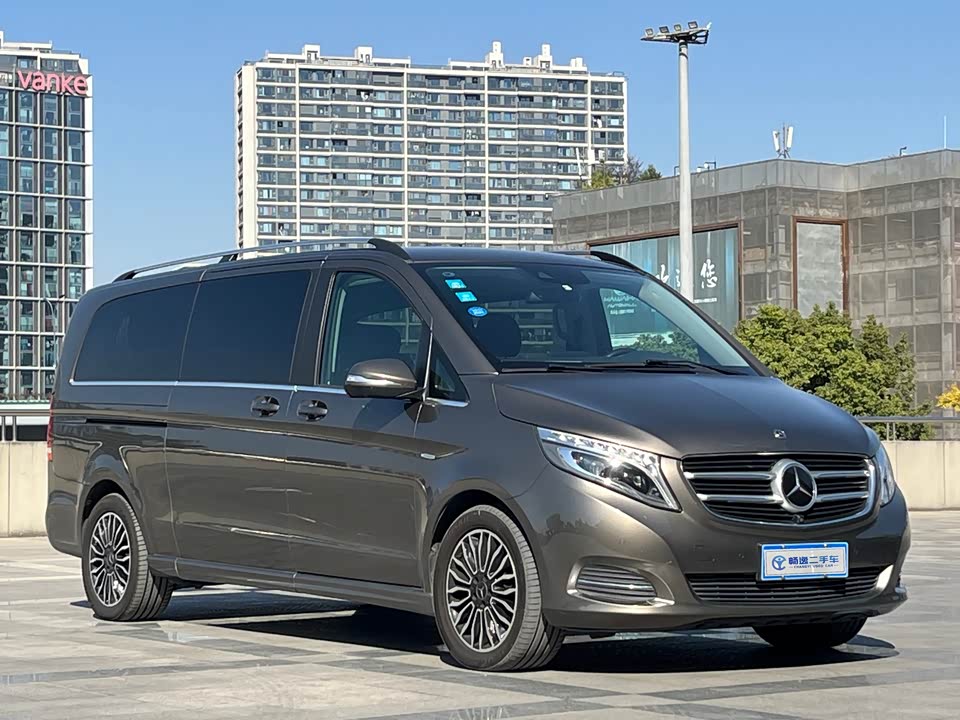 Mercedes-Benz V-class