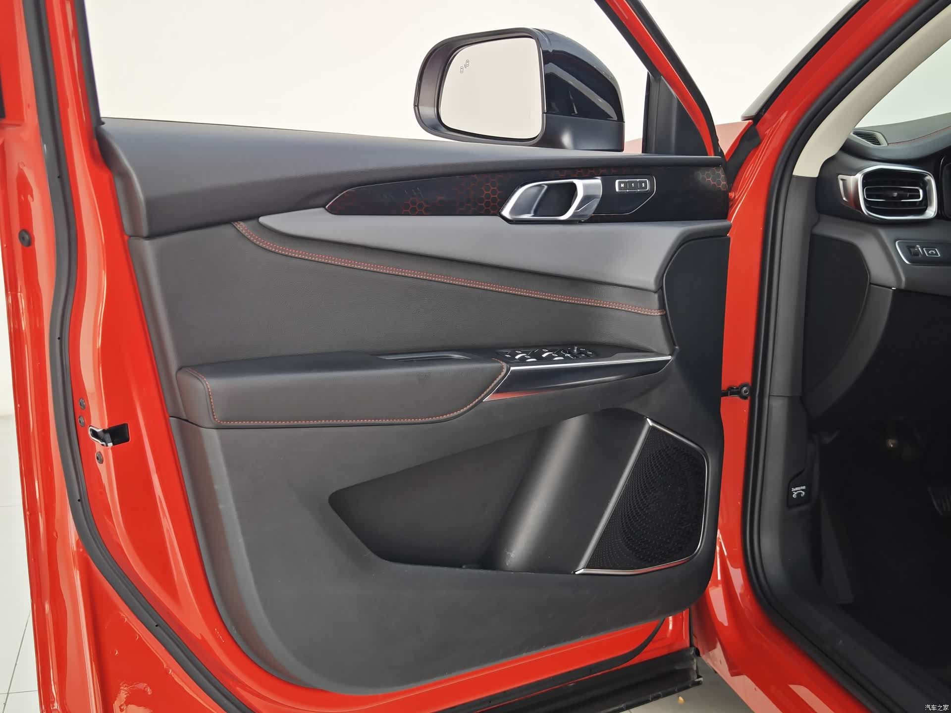 Lynk & Co 01, 2019 25