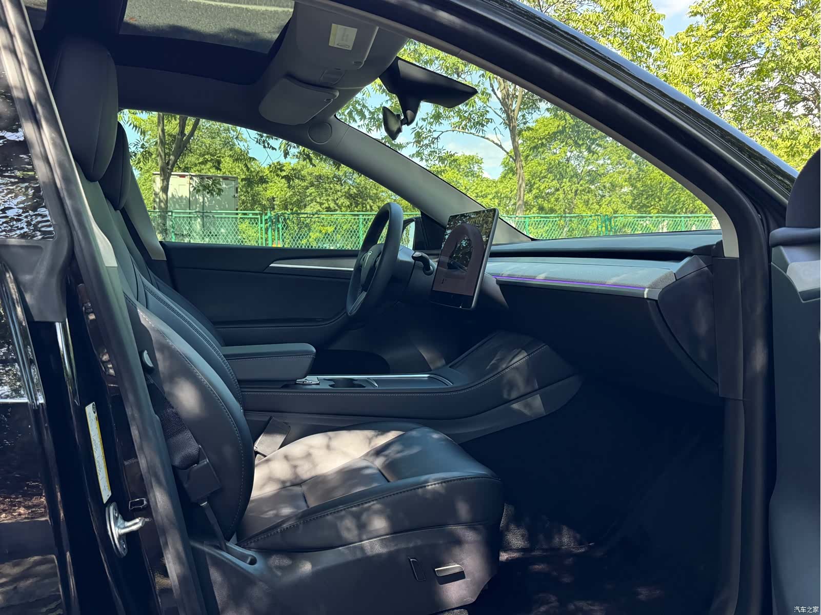 Tesla Model Y, 2023 6
