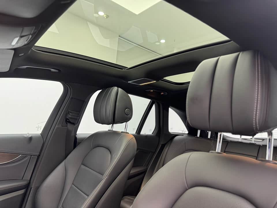 Mercedes-Benz GLC Mercedes-Benz GLC