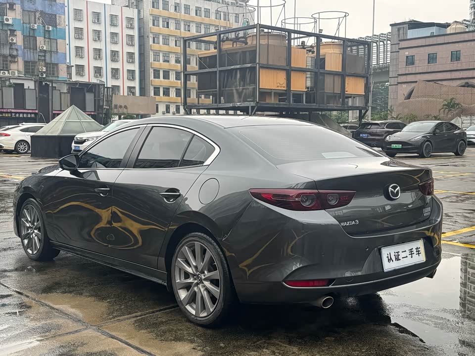 Mazda 3 Angkesaila