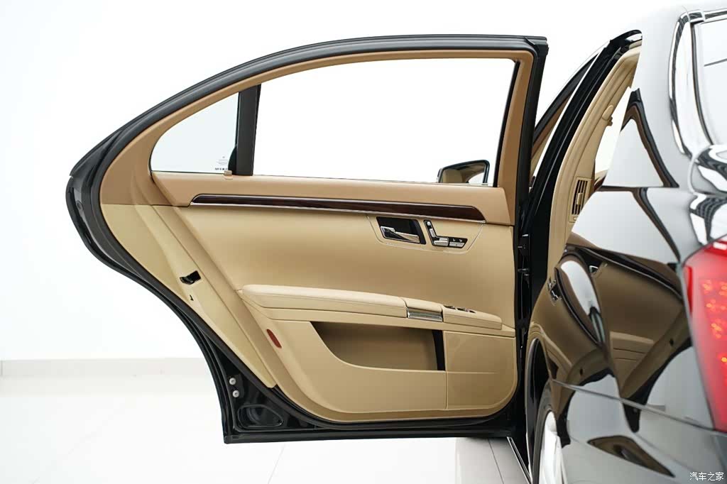 Mercedes-Benz S-Class, 2010 29