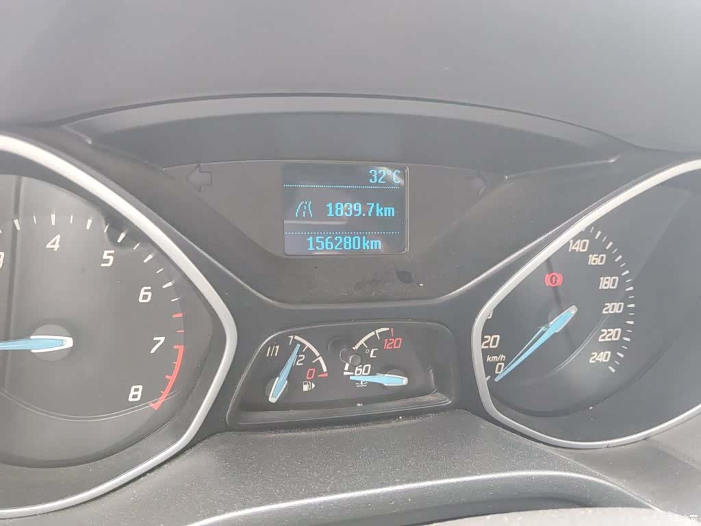 Ford Focus, 2015 13