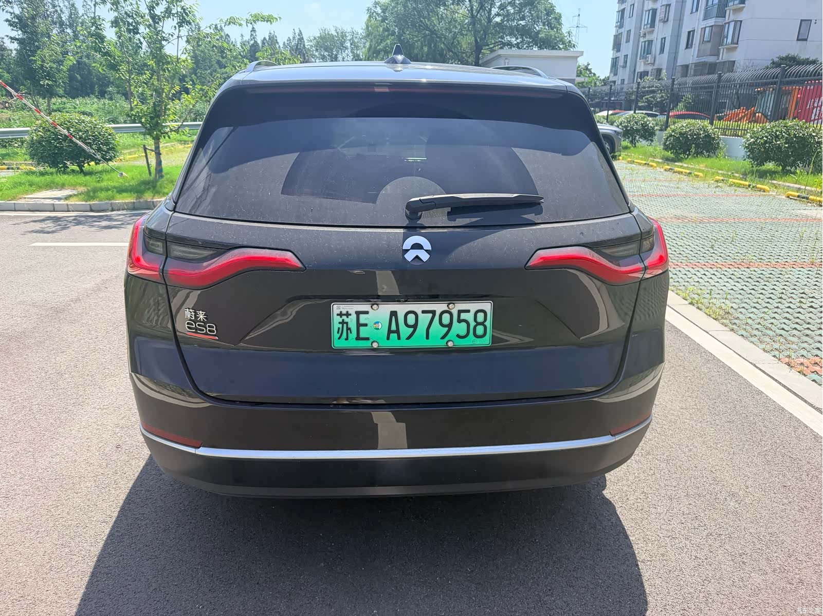 NIO ES8, 2022 4