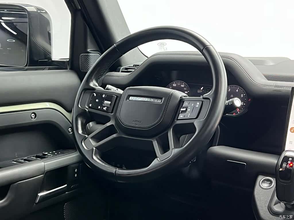 Land Rover Defender, 2022 22