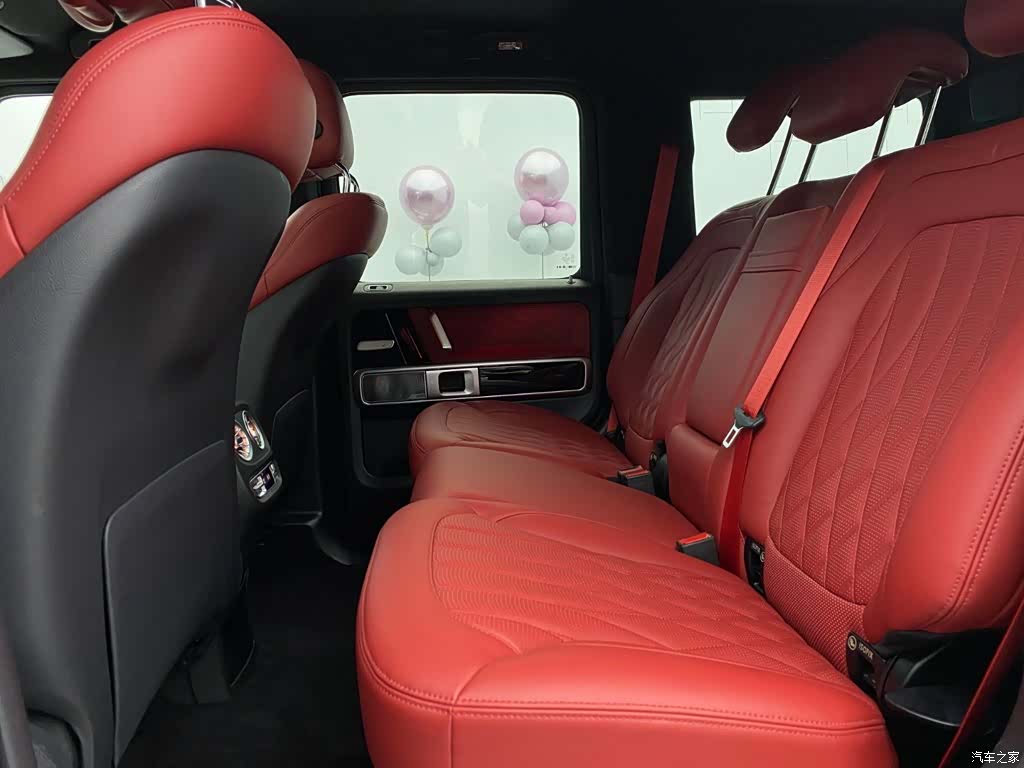 Mercedes-Benz G-Class, 2024 8