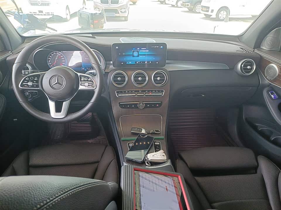 Mercedes-Benz GLC Mercedes-Benz GLC
