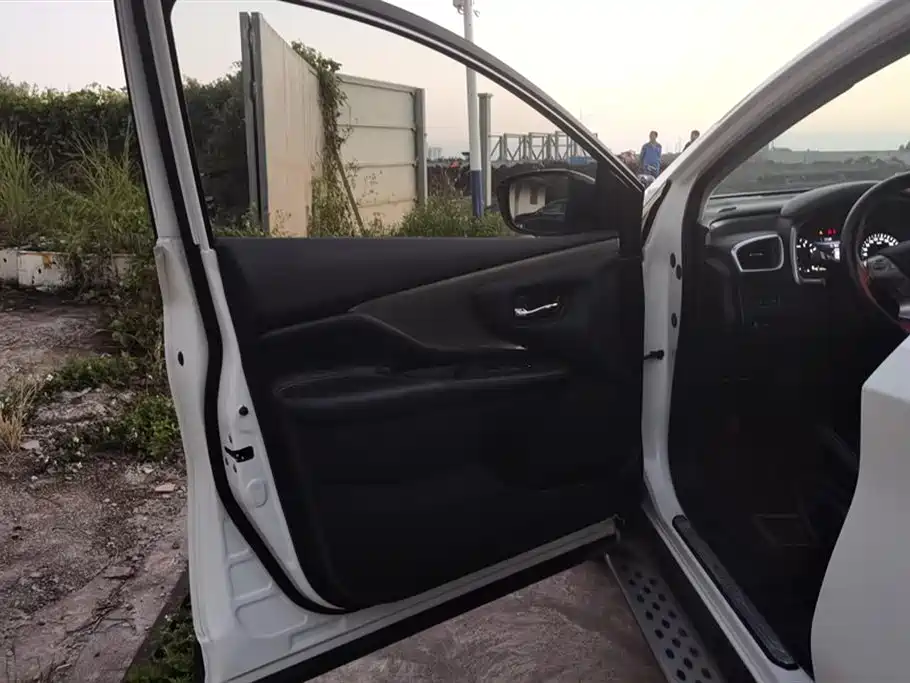 Nissan Loulan Nissan Loulan