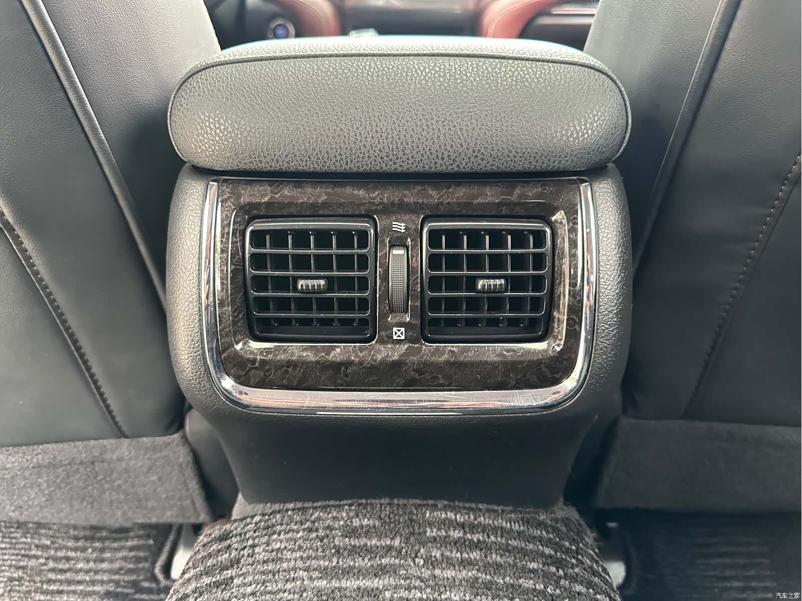 Toyota Crown, 2019 12