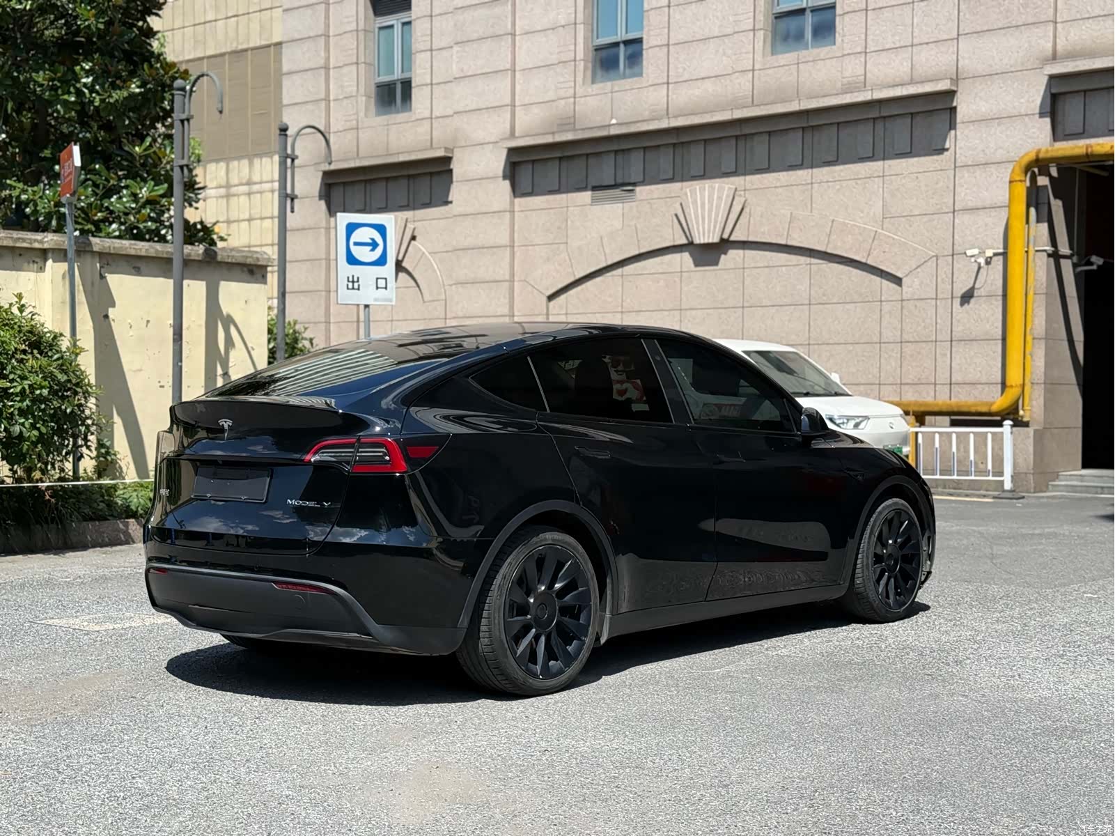 Tesla Model Y, 2022 9