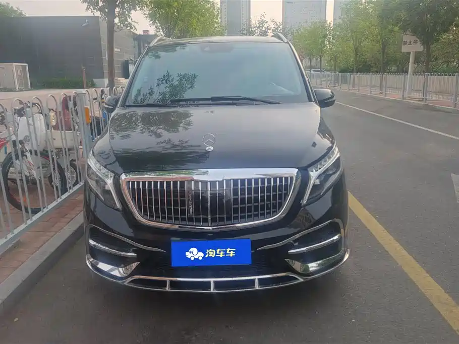 Mercedes-Benz V-class