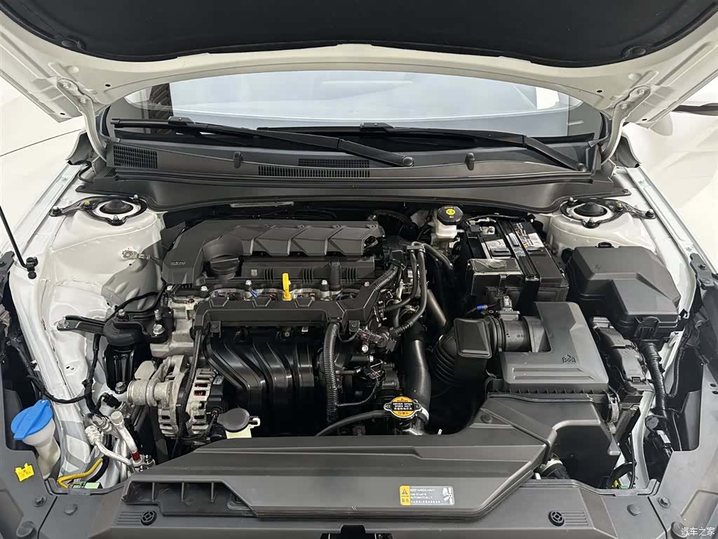 Hyundai Elantra, 2023 21
