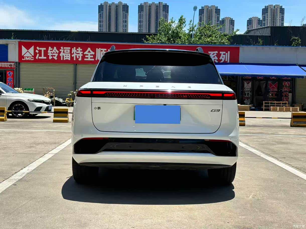 Xpeng G9, 2025 все фото