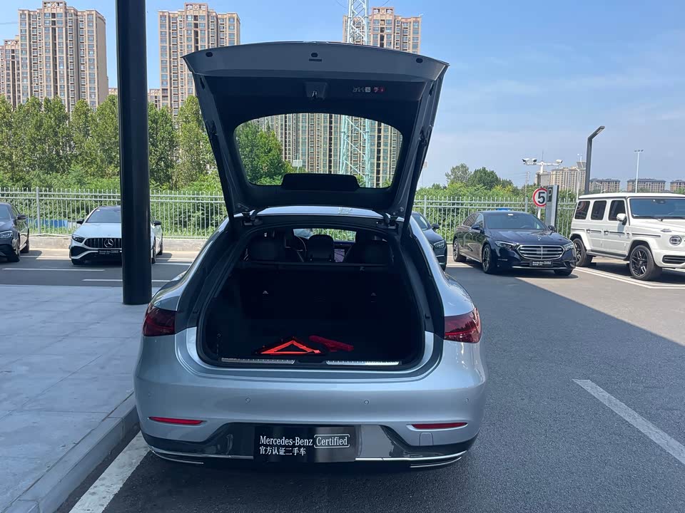 Mercedes-Benz EQS Mercedes-Benz EQS